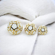 Circle Orbs White/gold decor