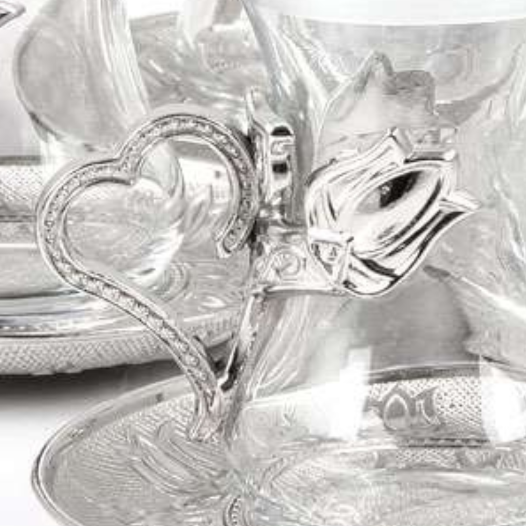 Silver Heartfelt Turkish Tea Set – Elegant Glass and Metal Design with Heart Patterns