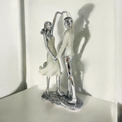 Heartfelt Embrace Sculpture – Contemporary Couple's Art in Glossy Silver